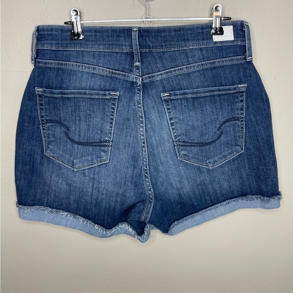 Levi’s Signature High Rise Blue Denim Shorts Size 6 - Picture 2 of 9